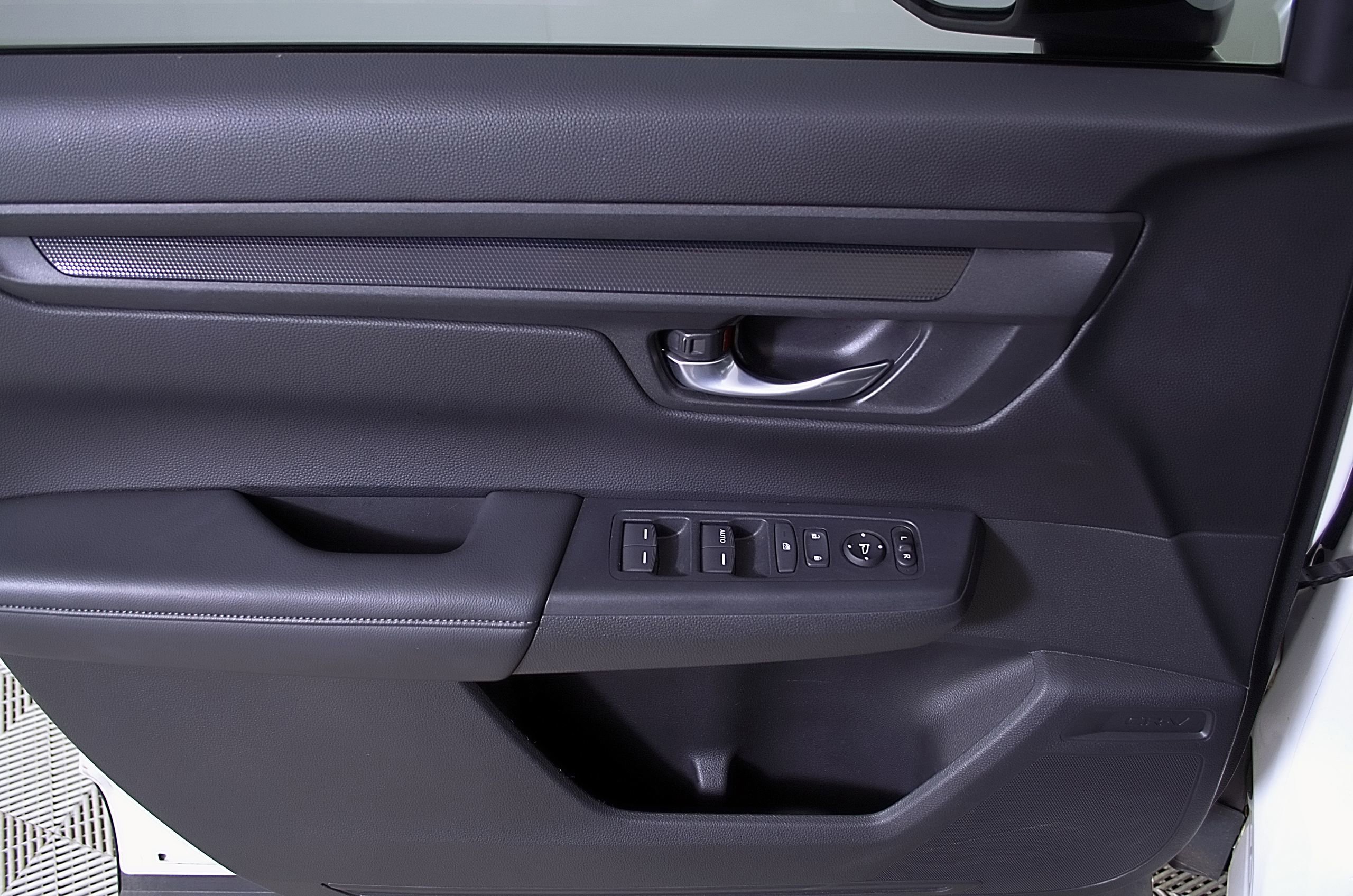 Used 2024 Honda CR-V LX image 15