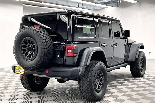 Used 2022 Jeep Wrangler Unlimited Rubicon w/ Xtreme Recon 35" Tire Package image 11