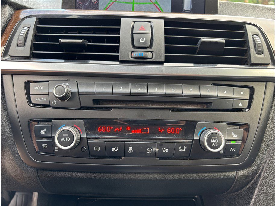 Used 2015 BMW 328i xDrive Wagon image 30