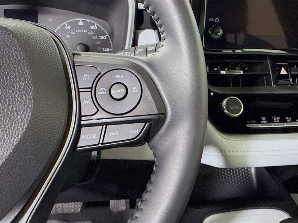 Certified 2025 Toyota Corolla SE image 20