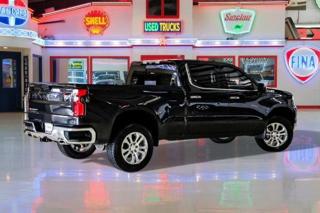 Used 2022 Chevrolet Silverado 1500 LTZ w/ Technology Package image 3