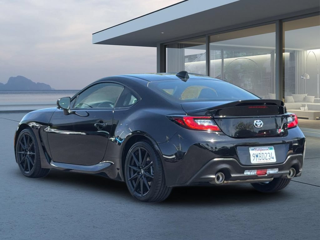 Used 2023 Toyota GR86 Premium RWD image 6