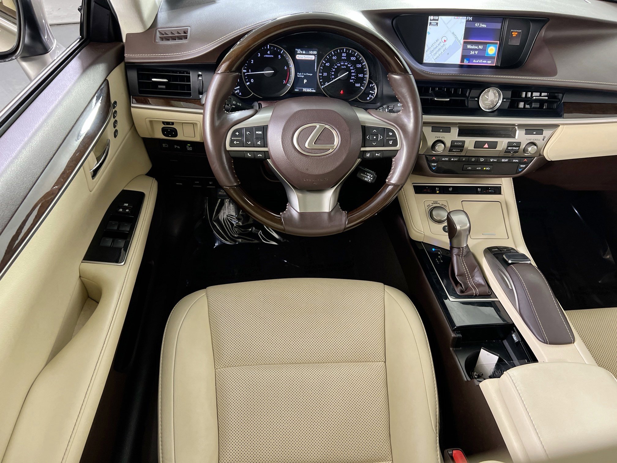 Used 2018 Lexus ES 350 w/ Navigation System Package FWD image 22