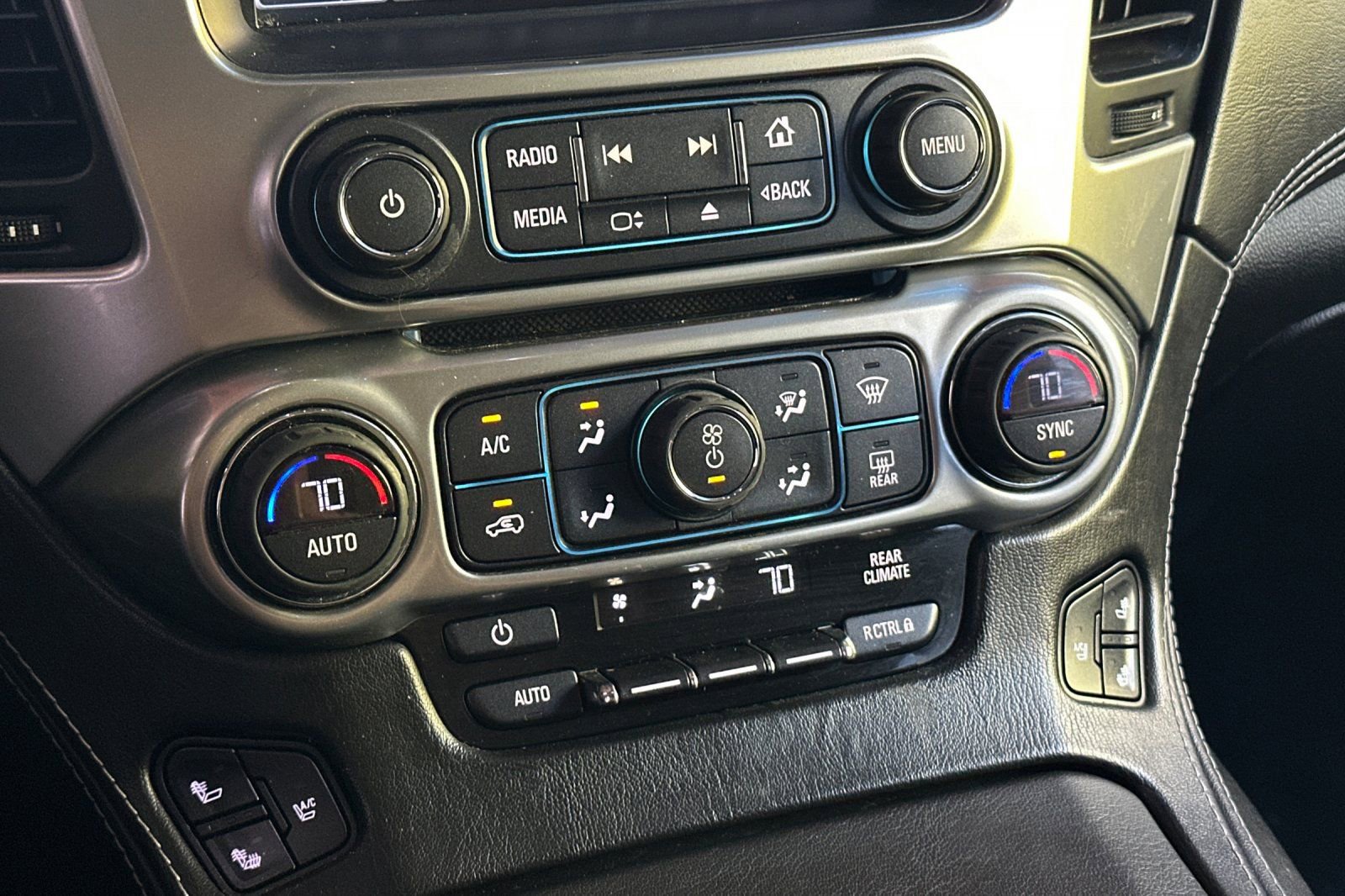 Used 2016 Chevrolet Tahoe LTZ AWD/4WD image 22