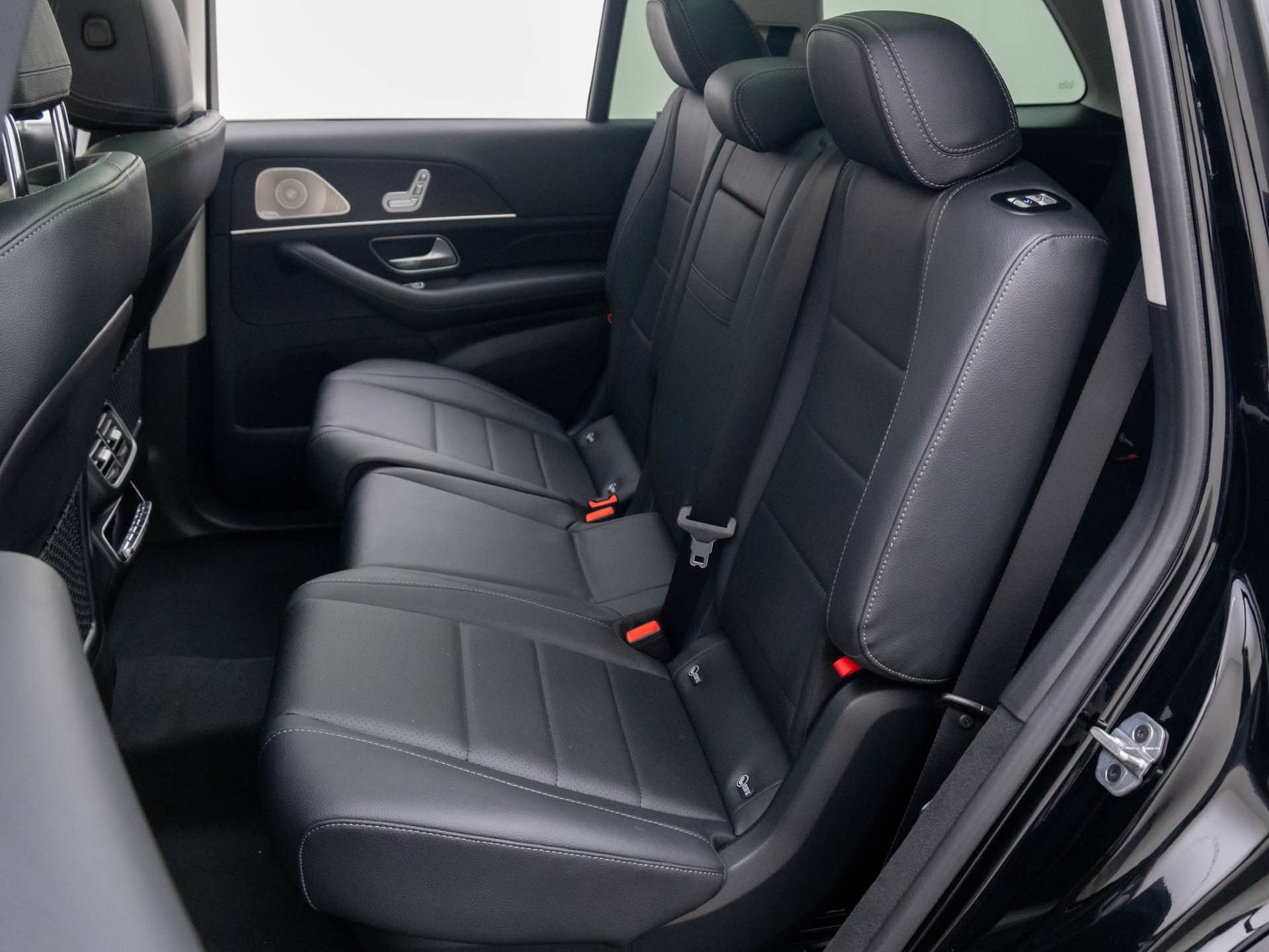 New 2026 Mercedes-Benz GLS 450 4MATIC image 21