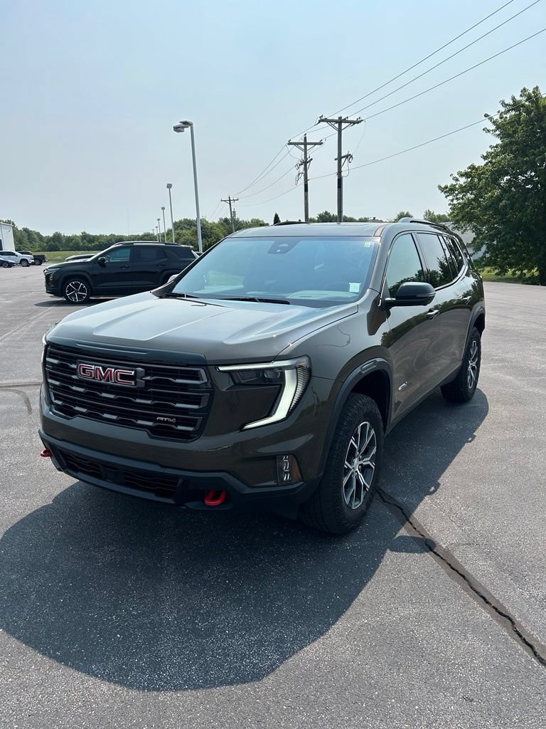 Used 2025 GMC Acadia AT4 AWD/4WD image 1