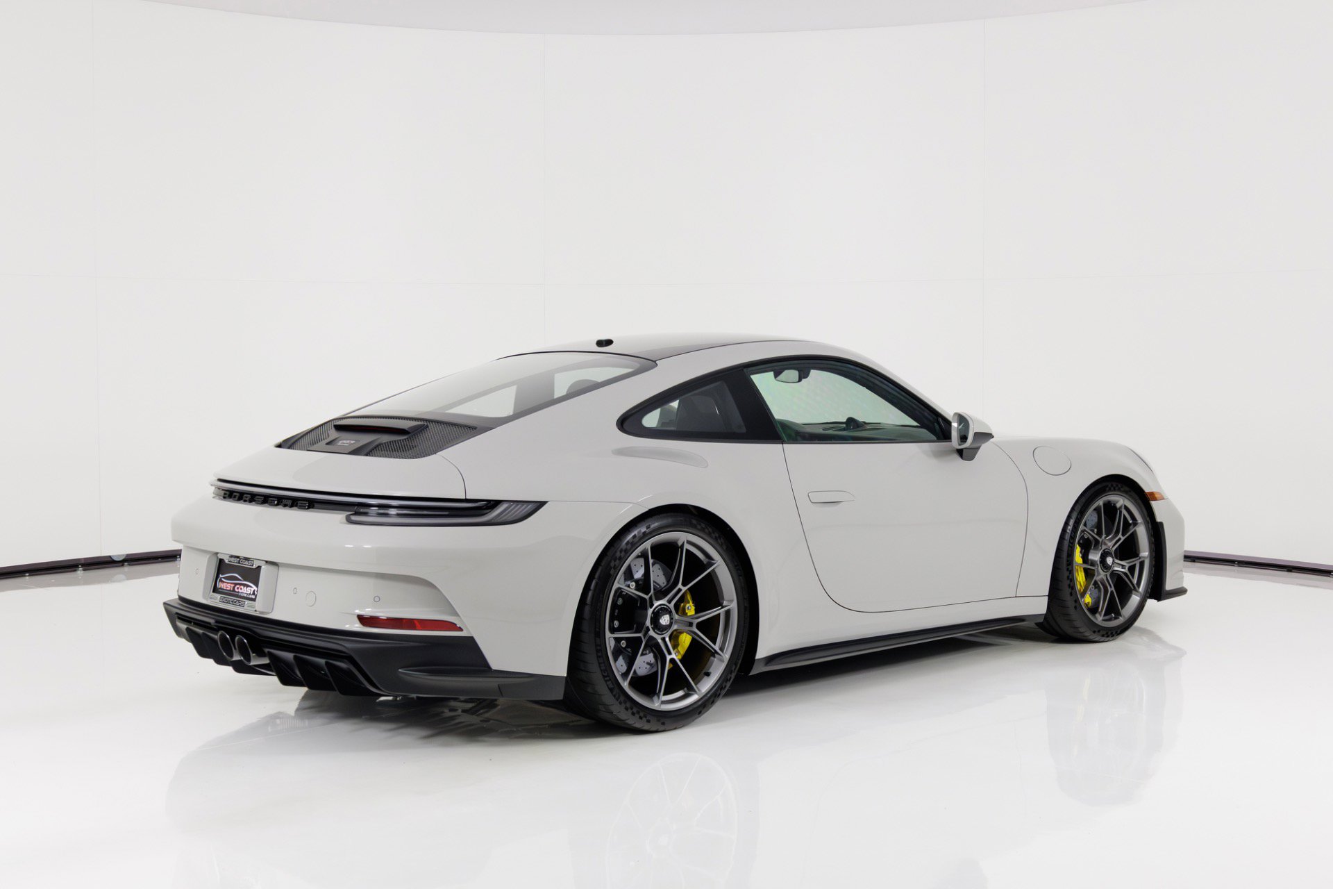 Used 2024 Porsche 911 GT3 image 3
