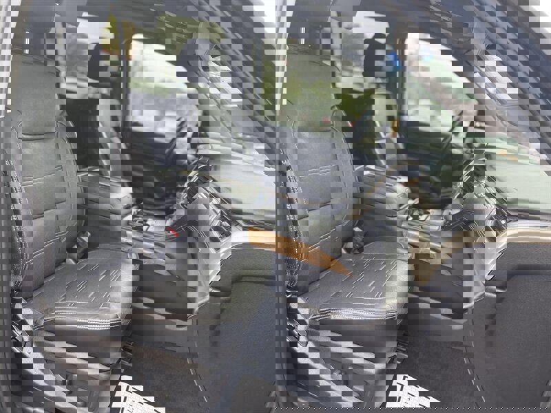 Used 2016 GMC Yukon XL Denali w/ Open Road Package image 12