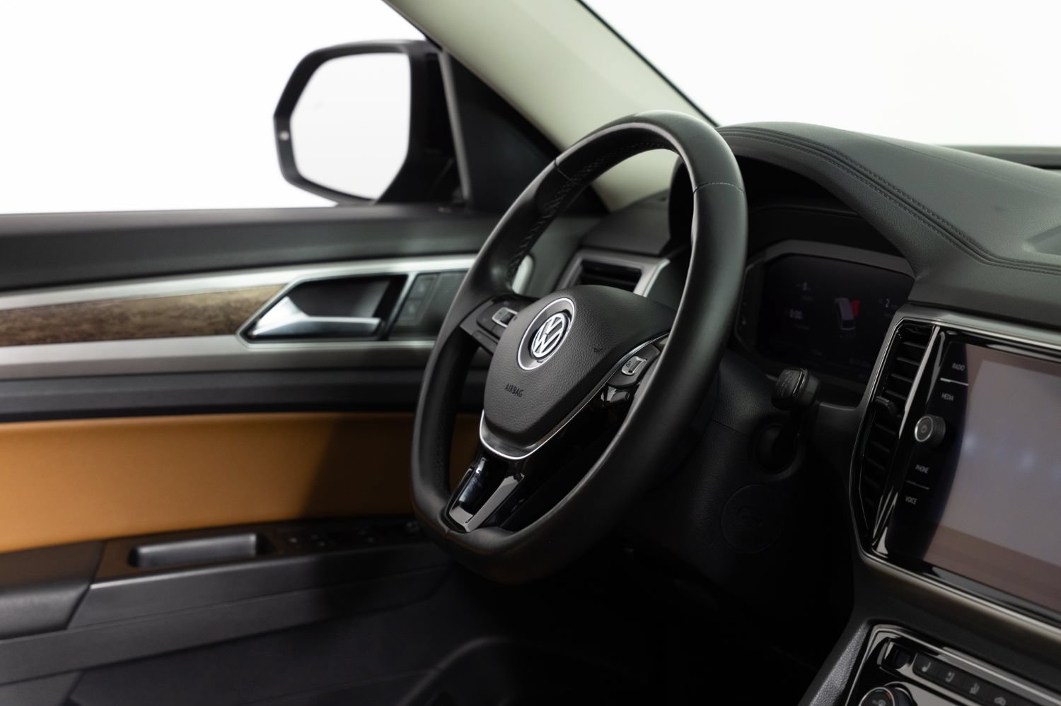Used 2019 Volkswagen Atlas SEL Premium AWD/4WD image 29