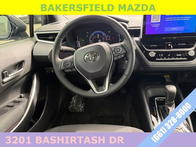 Used 2025 Toyota Corolla SE w/ SE Premium Package image 13