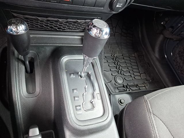 Used 2018 Jeep Wrangler Unlimited Sport AWD/4WD image 22