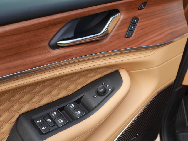 New 2027 Jeep Grand Cherokee Summit AWD/4WD image 17