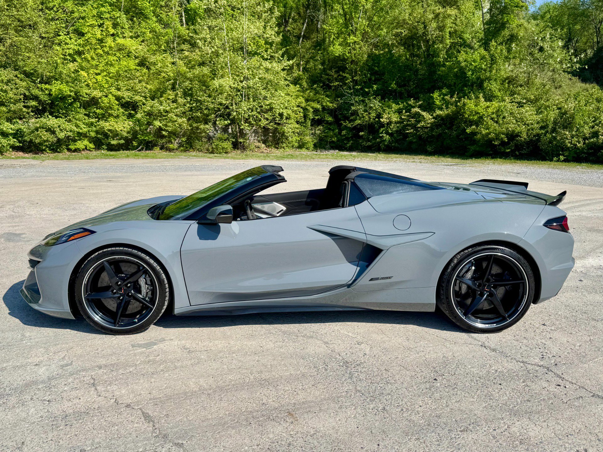 Used 2025 Chevrolet Corvette E-Ray w/ Battery Protection Package image 15