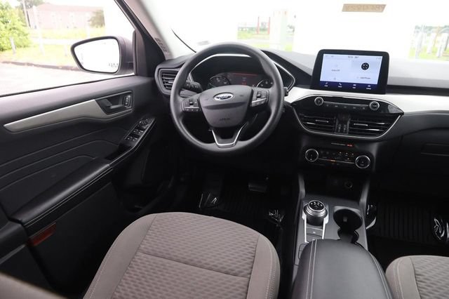 Used 2022 Ford Escape SE FWD image 21