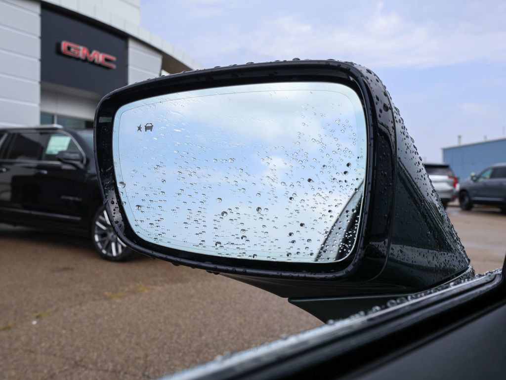 Used 2023 Buick Enclave Avenir w/ LPO, Floor Liner Package FWD image 27