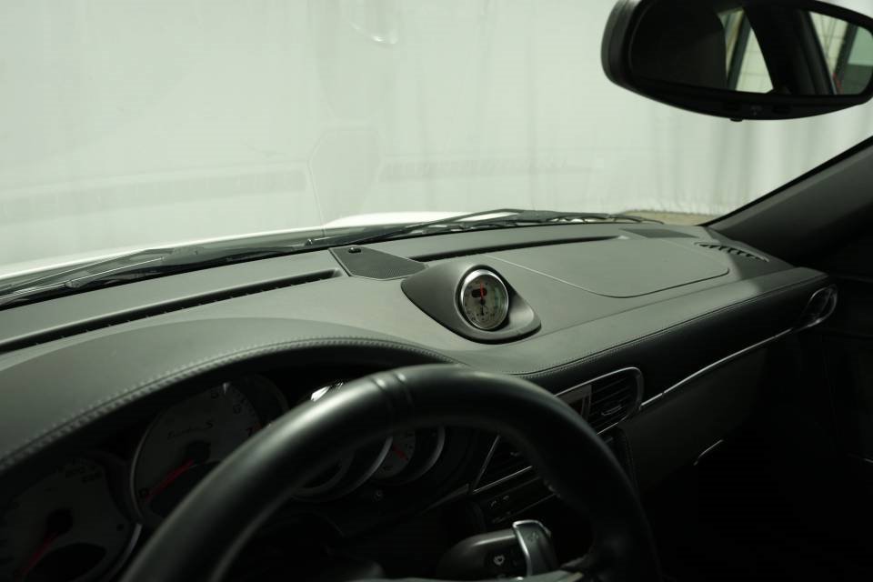 Used 2013 Porsche 911 Turbo S image 16