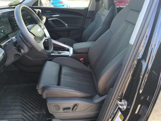 Used 2025 Audi Q5 Premium Plus w/ Premium Plus image 11