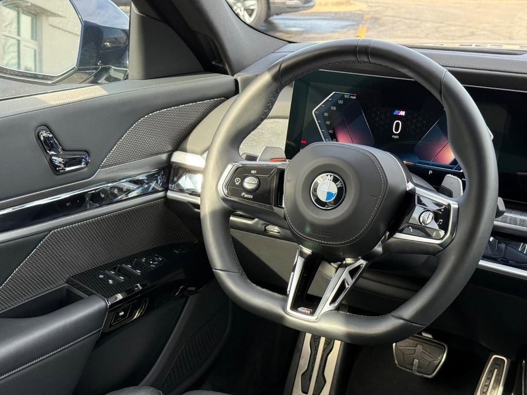 Used 2023 BMW 760i xDrive w/ Executive Package AWD/4WD image 15