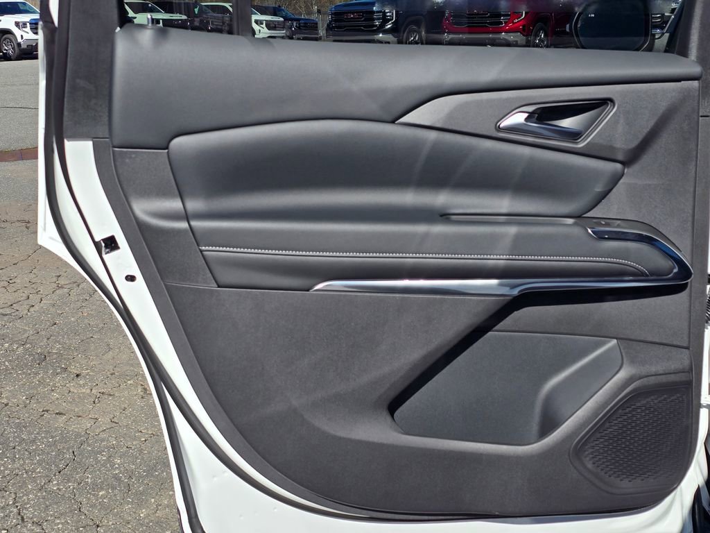 New 2026 Chevrolet Traverse LT image 38