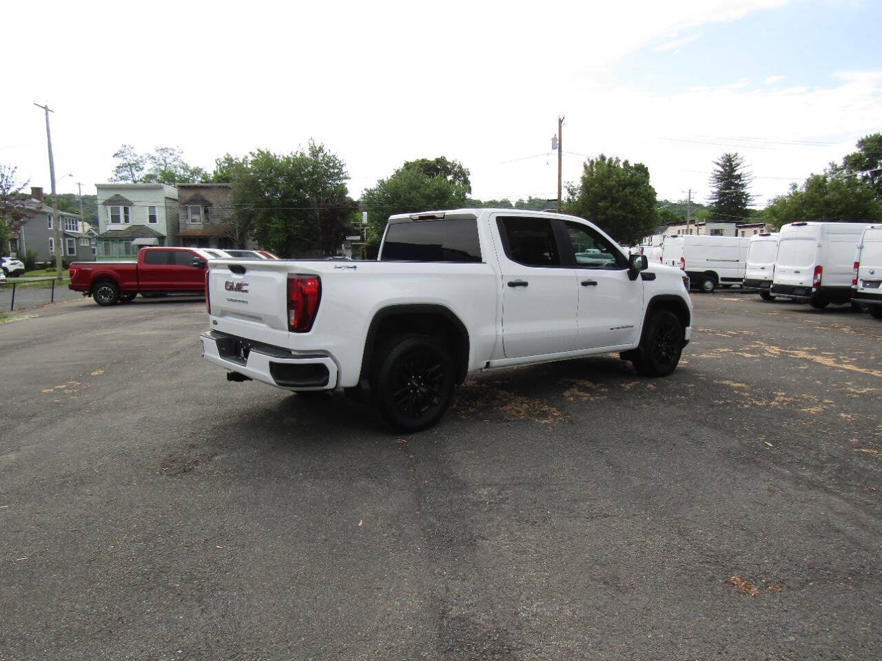 Used 2024 GMC Sierra 1500 Pro w/ Graphite Edition AWD/4WD image 6