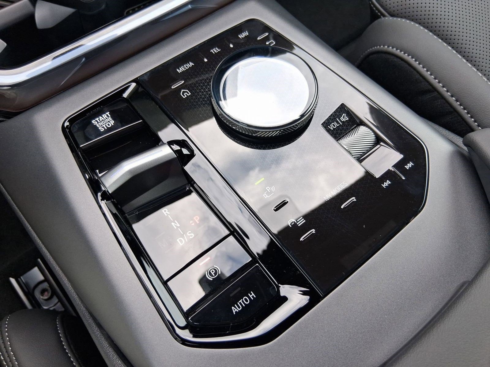 Used 2026 BMW X3 xDrive30 w/ Convenience Package image 18