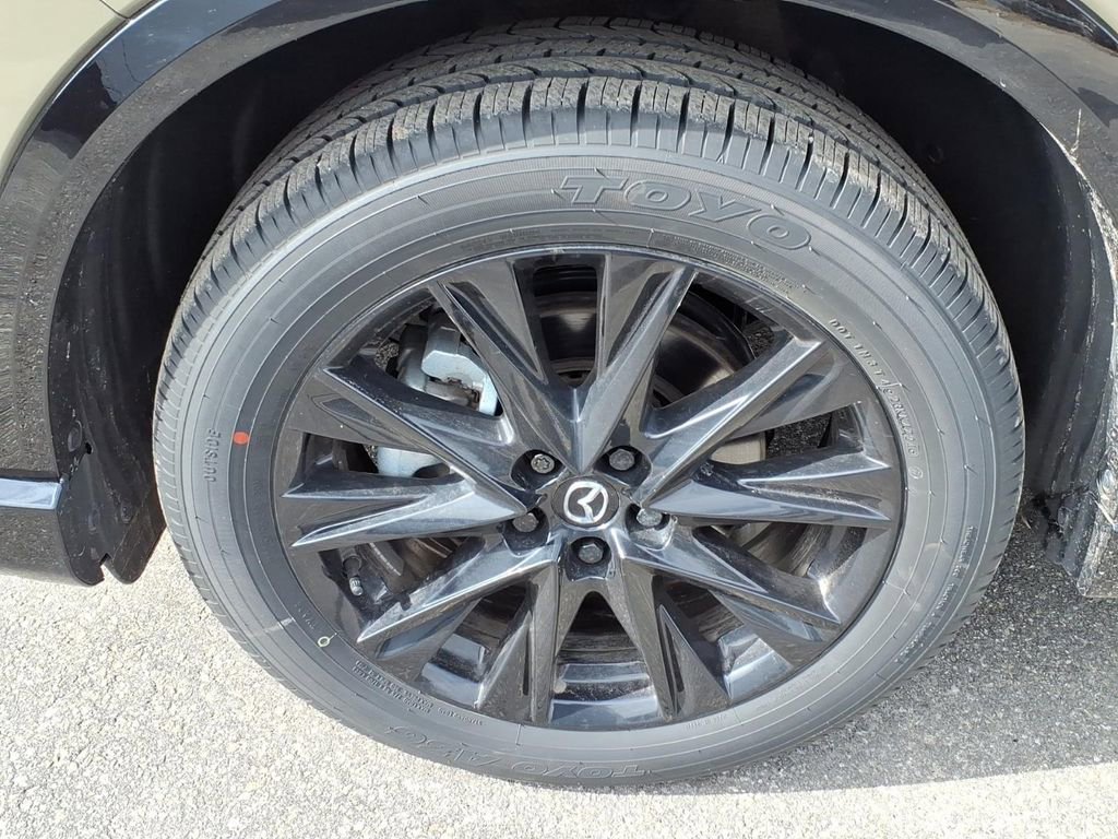 Certified 2025 MAZDA CX-5 Carbon Edition AWD/4WD image 9