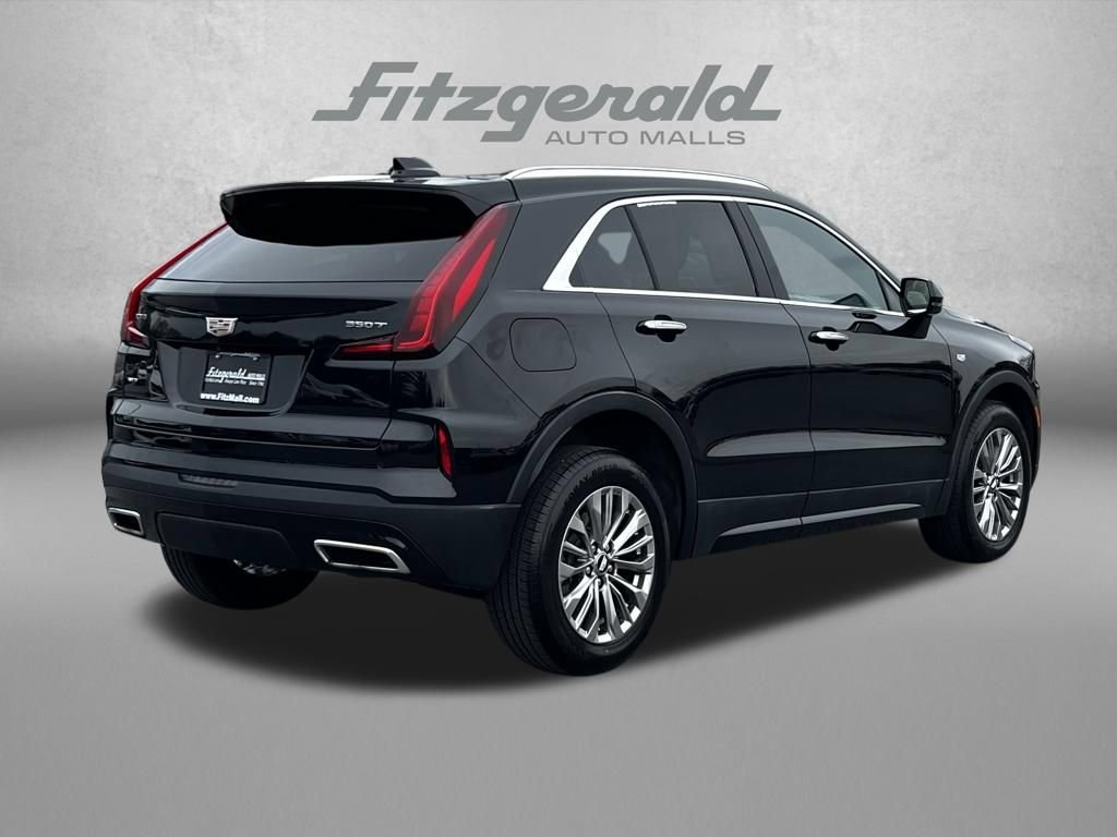 Used 2024 Cadillac XT4 Premium Luxury AWD/4WD image 7