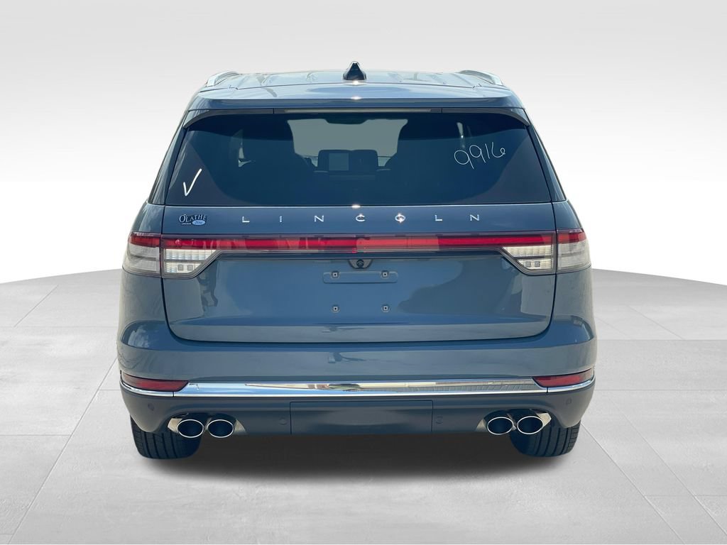New 2026 Lincoln Aviator AWD image 4