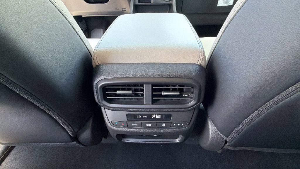 New 2026 Honda Pilot Touring image 25