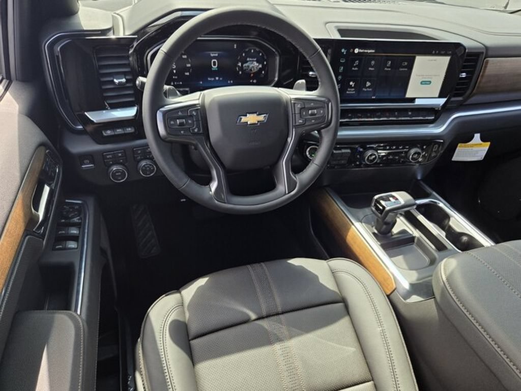 New 2026 Chevrolet Silverado 1500 High Country w/ Technology Package AWD/4WD image 14