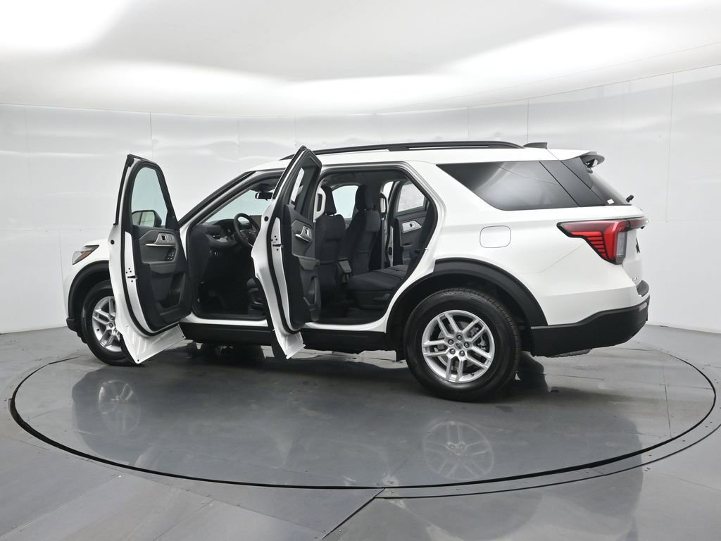 New 2026 Ford Explorer Active image 35