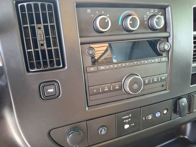 New 2024 Chevrolet Express 4500 w/ Driver Convenience Package RWD image 4