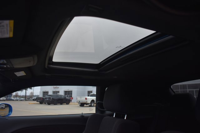 Used 2023 Dodge Challenger R/T w/ Blacktop Package image 17