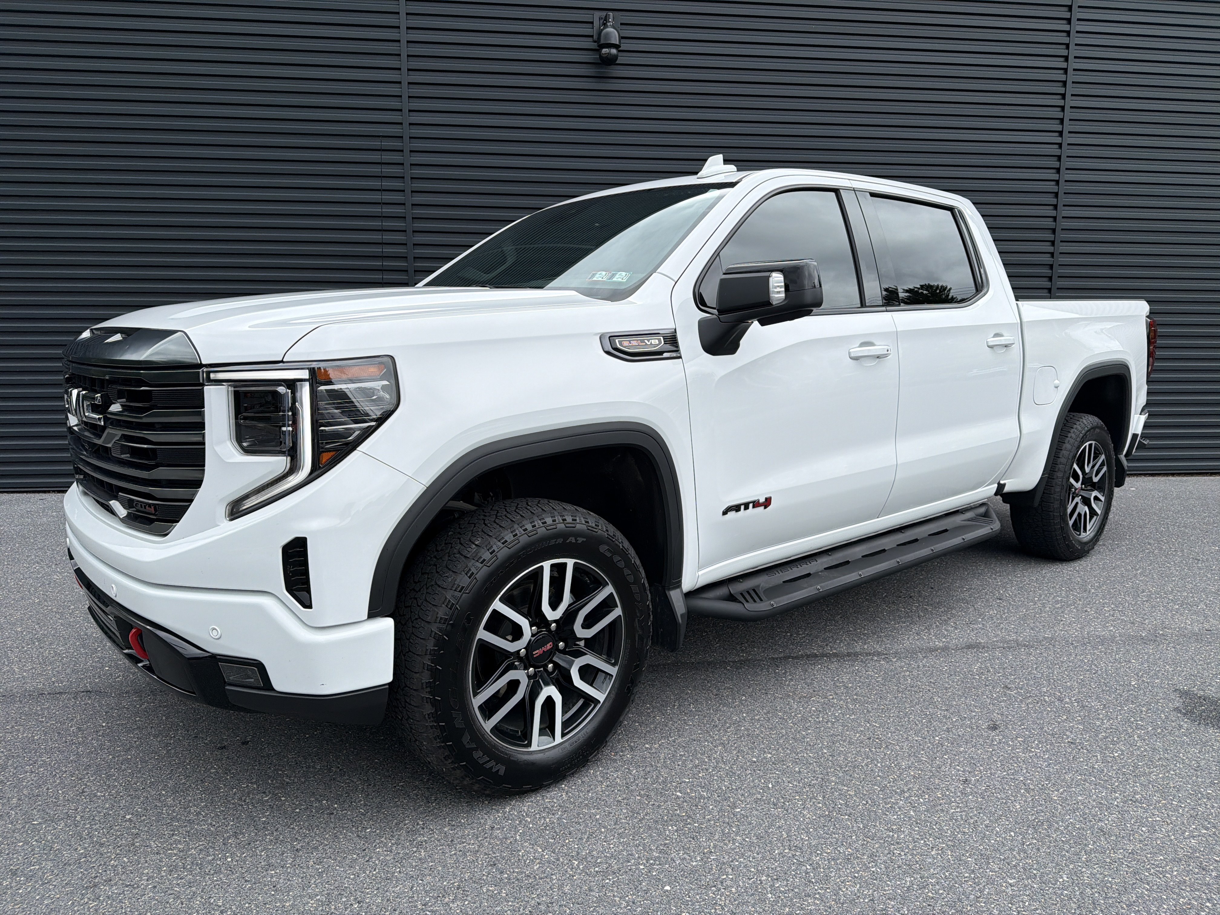 Used 2024 GMC Sierra 1500 AT4 w/ Technology Package