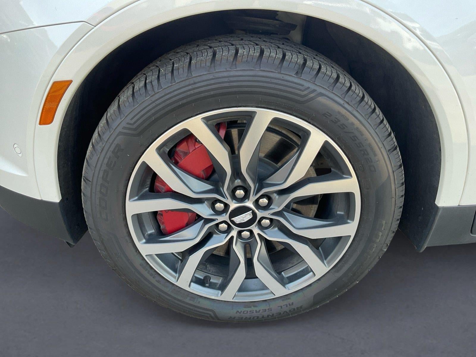 Certified 2023 Cadillac XT5 Sportv w/ Platinum Package AWD/4WD image 14