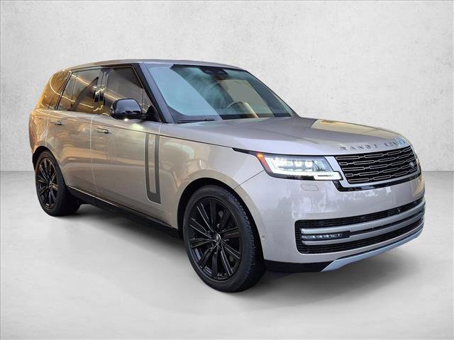 Used 2025 Land Rover Range Rover SE AWD/4WD image 3