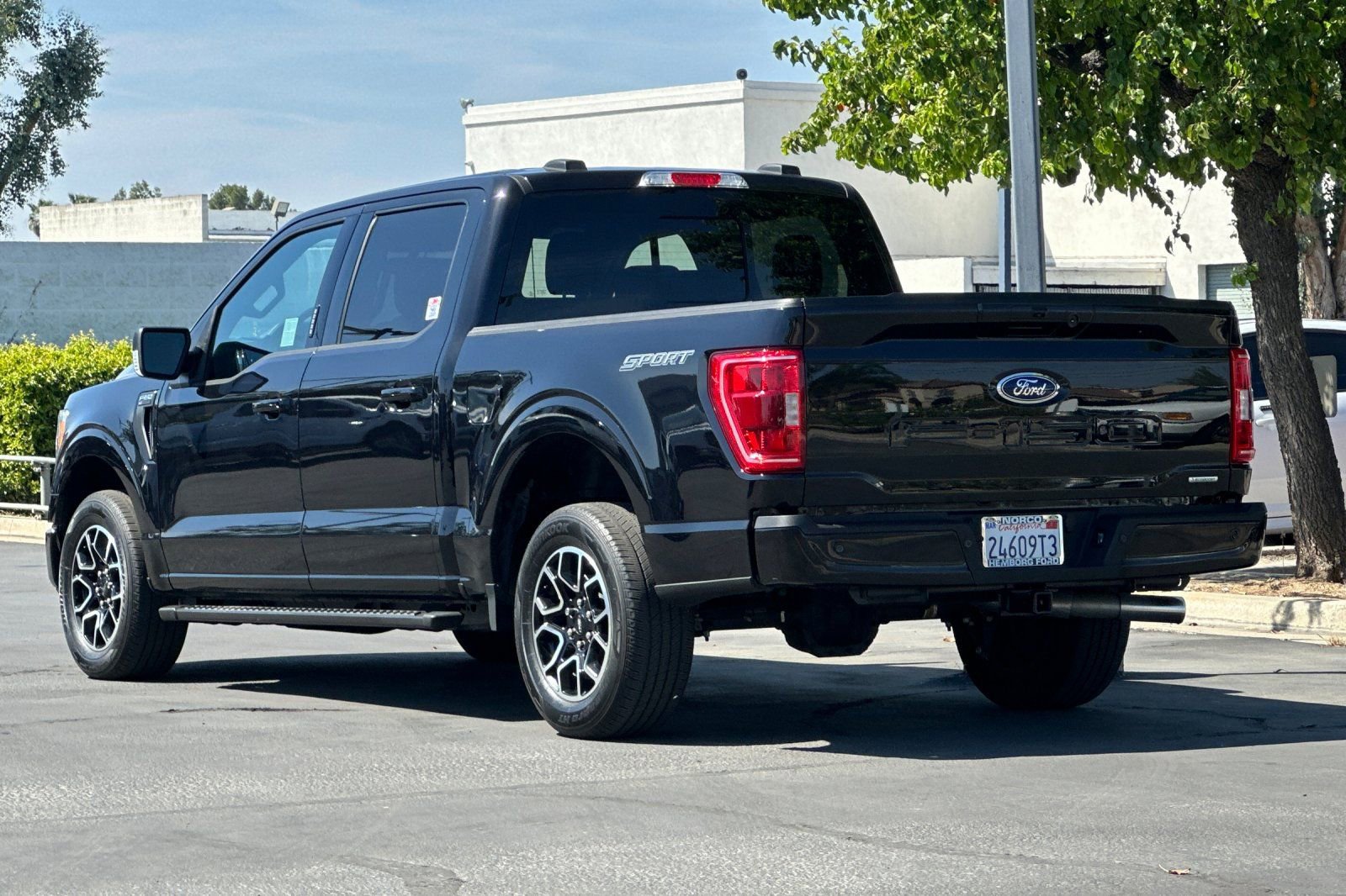 Used 2023 Ford F150 XLT w/ Equipment Group 302A High image 6