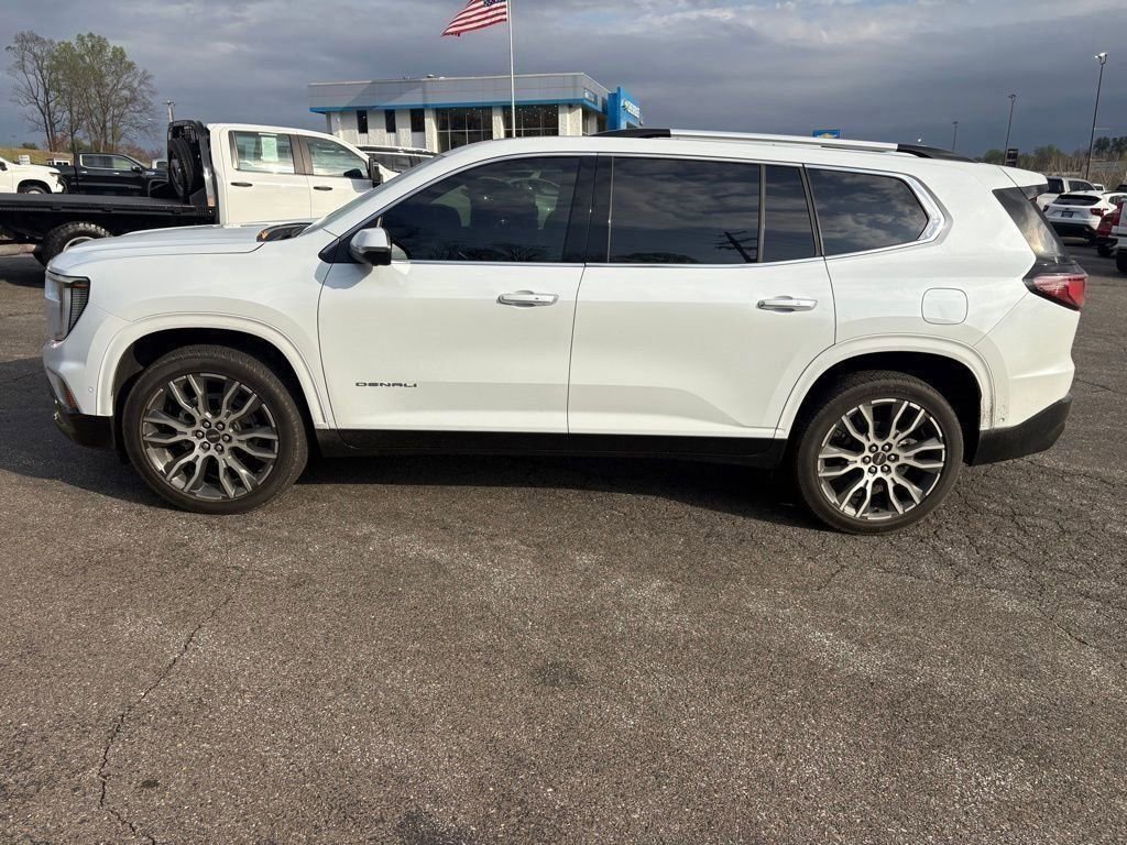 Used 2026 GMC Acadia Denali Ultimate AWD/4WD image 4