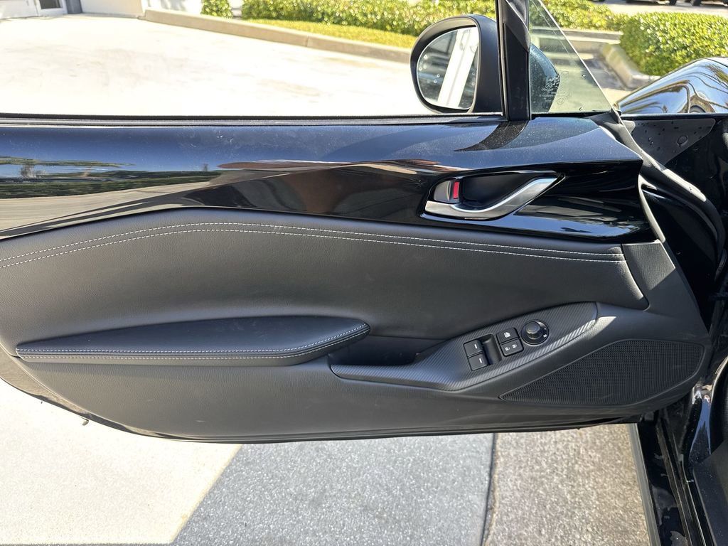 New 2025 MAZDA MX-5 Miata Grand Touring w/ Weather Package image 38