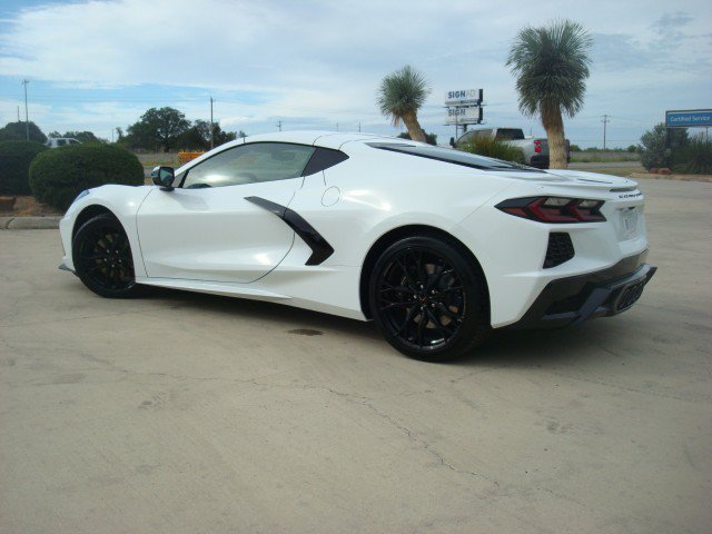 New 2027 Chevrolet Corvette Stingray Coupe w/ Z51 Performance Package RWD image 5