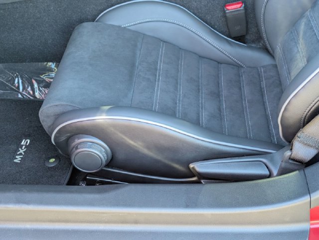 New 2026 MAZDA MX-5 Miata RF Club RWD image 15