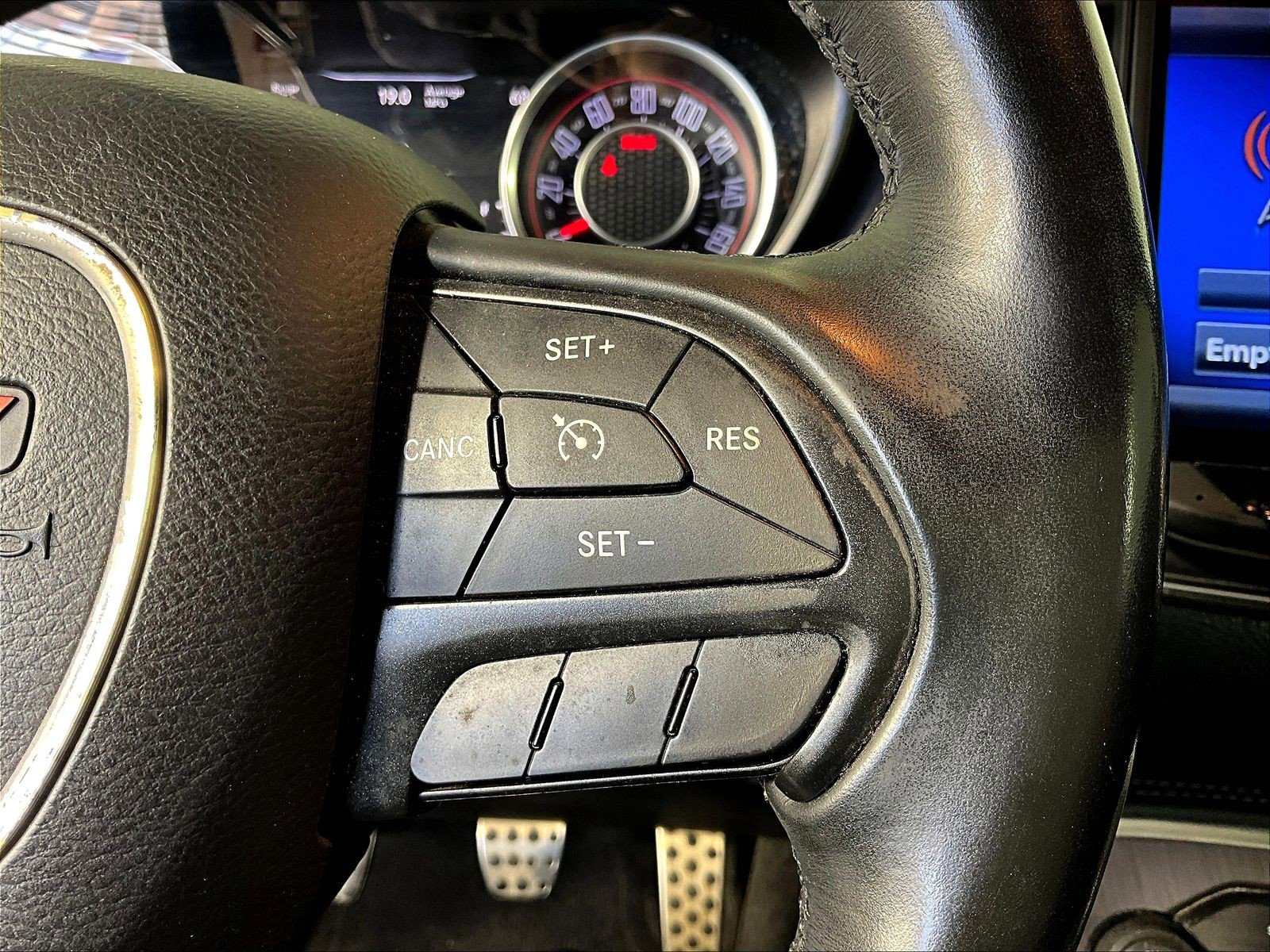 Used 2015 Dodge Challenger R/T w/ Quick Order Package 22B R/T RWD image 11