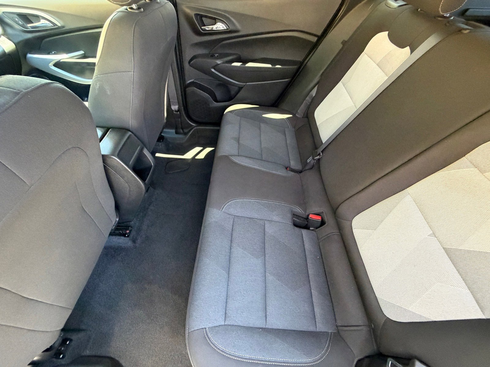 Used 2025 Chevrolet Trax LS image 13