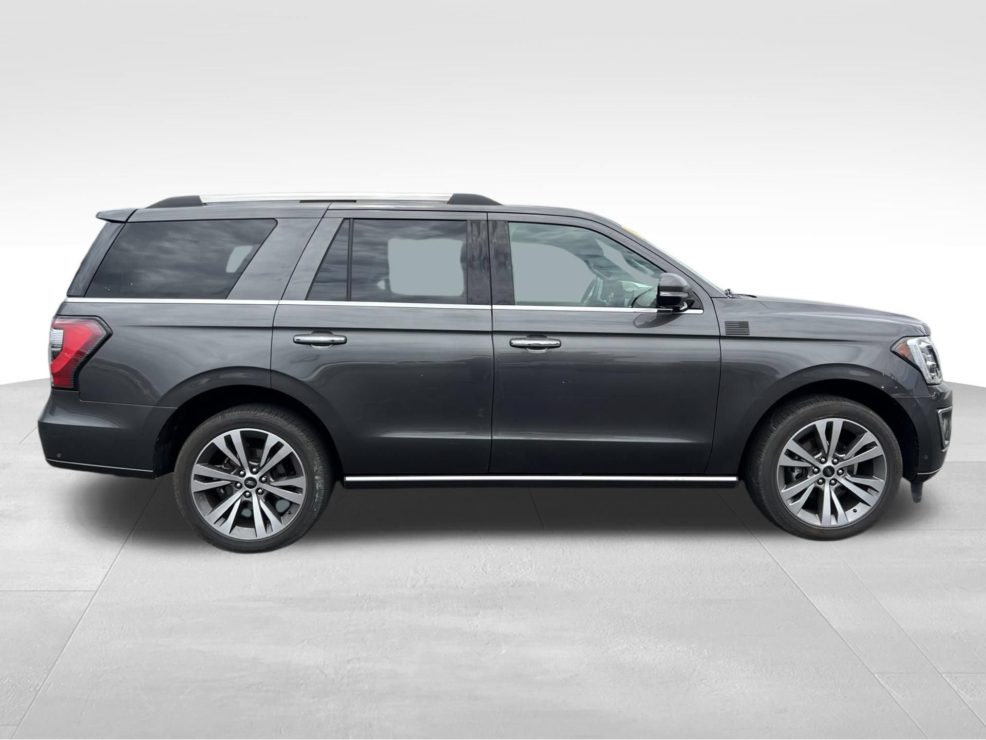 Used 2020 Ford Expedition Limited w/ Equipment Group 302A RWD image 4