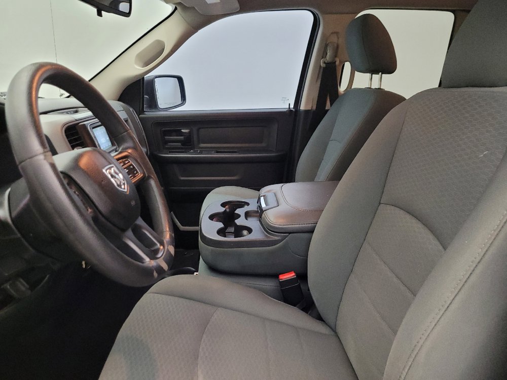 Used 2016 RAM 1500 Express RWD image 17