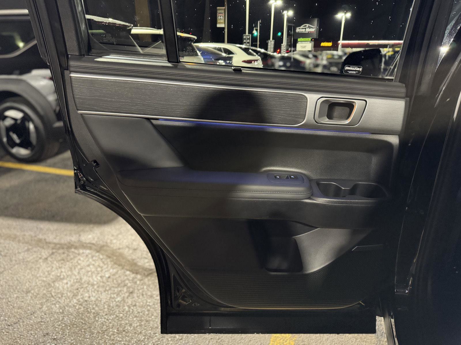 Used 2024 Hyundai Santa Fe Limited image 34