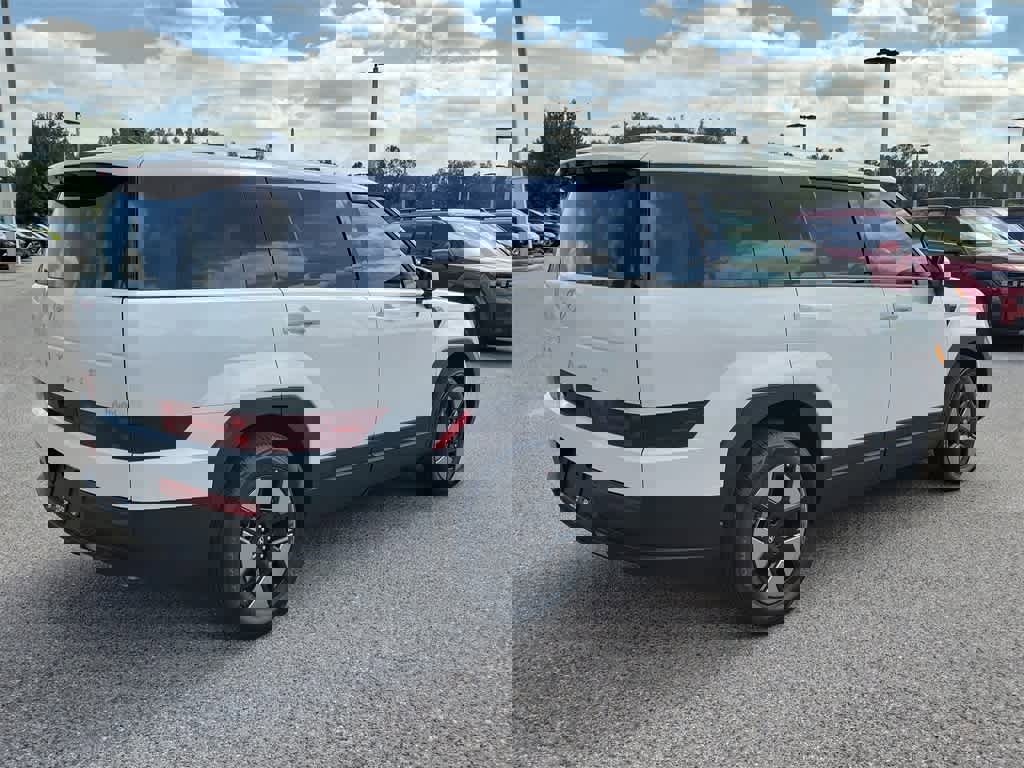 New 2026 Hyundai Santa Fe SE image 3