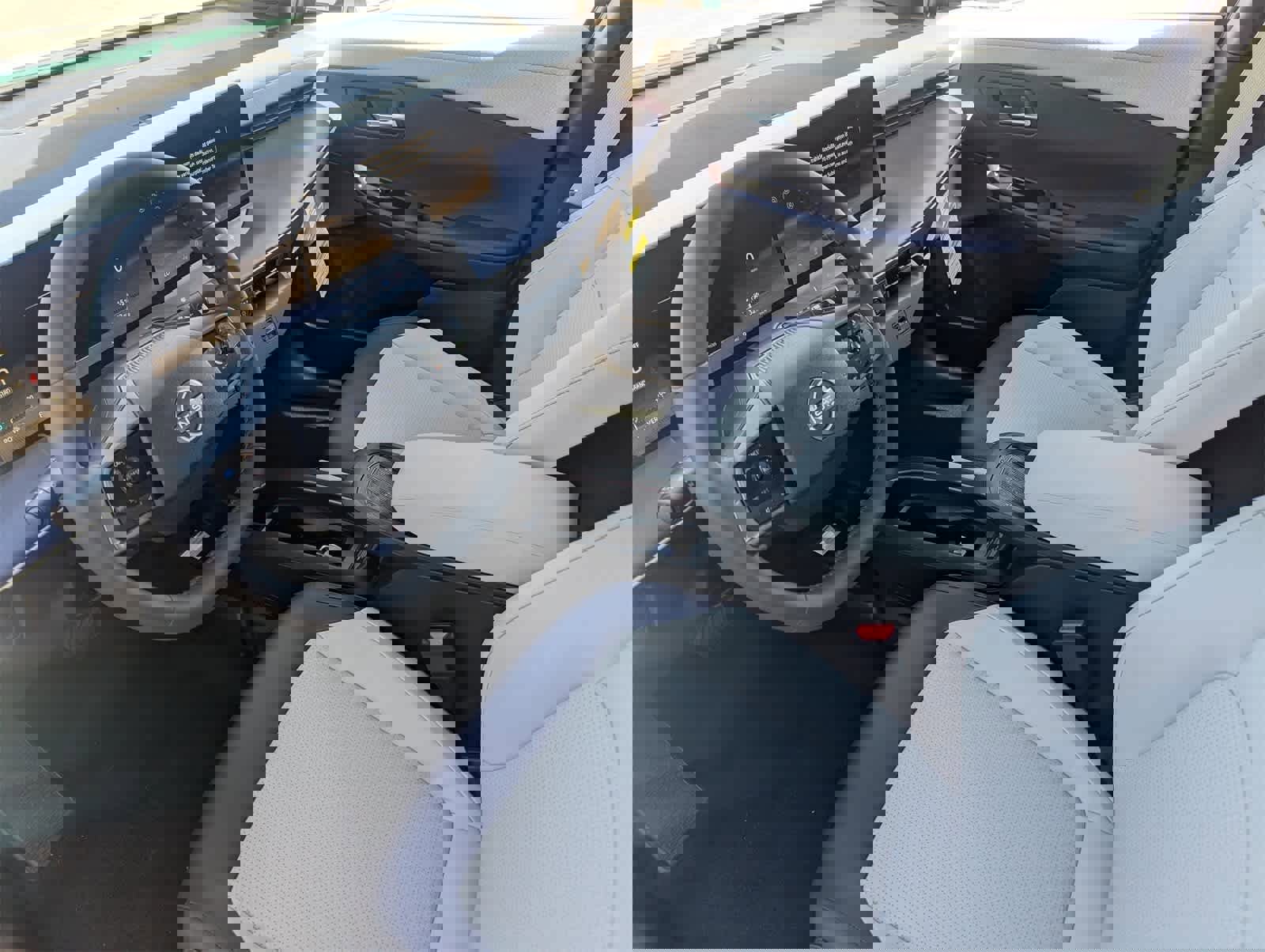 New 2026 Nissan Leaf SV+ w/ Floor Mat Package (SV+) video 2