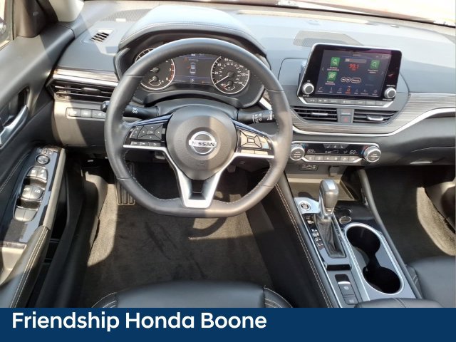 Used 2022 Nissan Altima 2.5 SL AWD/4WD image 15