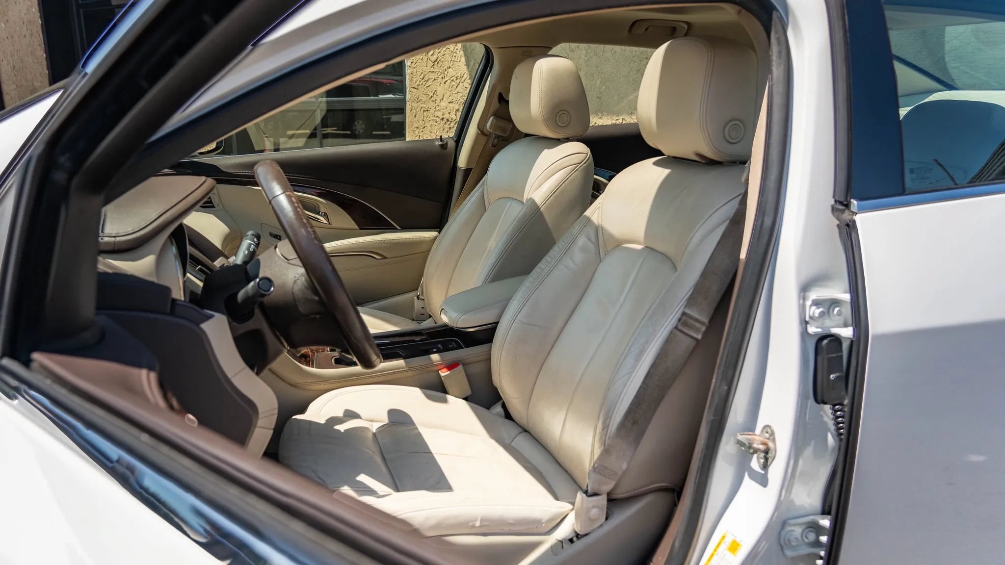 Used 2016 Buick LaCrosse Leather w/ Experience Buick Package FWD image 14